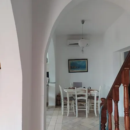 Casa de Férias Vila Kuqe Orikum